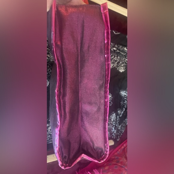 Gorgeous Juicy Couture tote bag so sparkly! Excellent used condition! - Picture 8 of 12